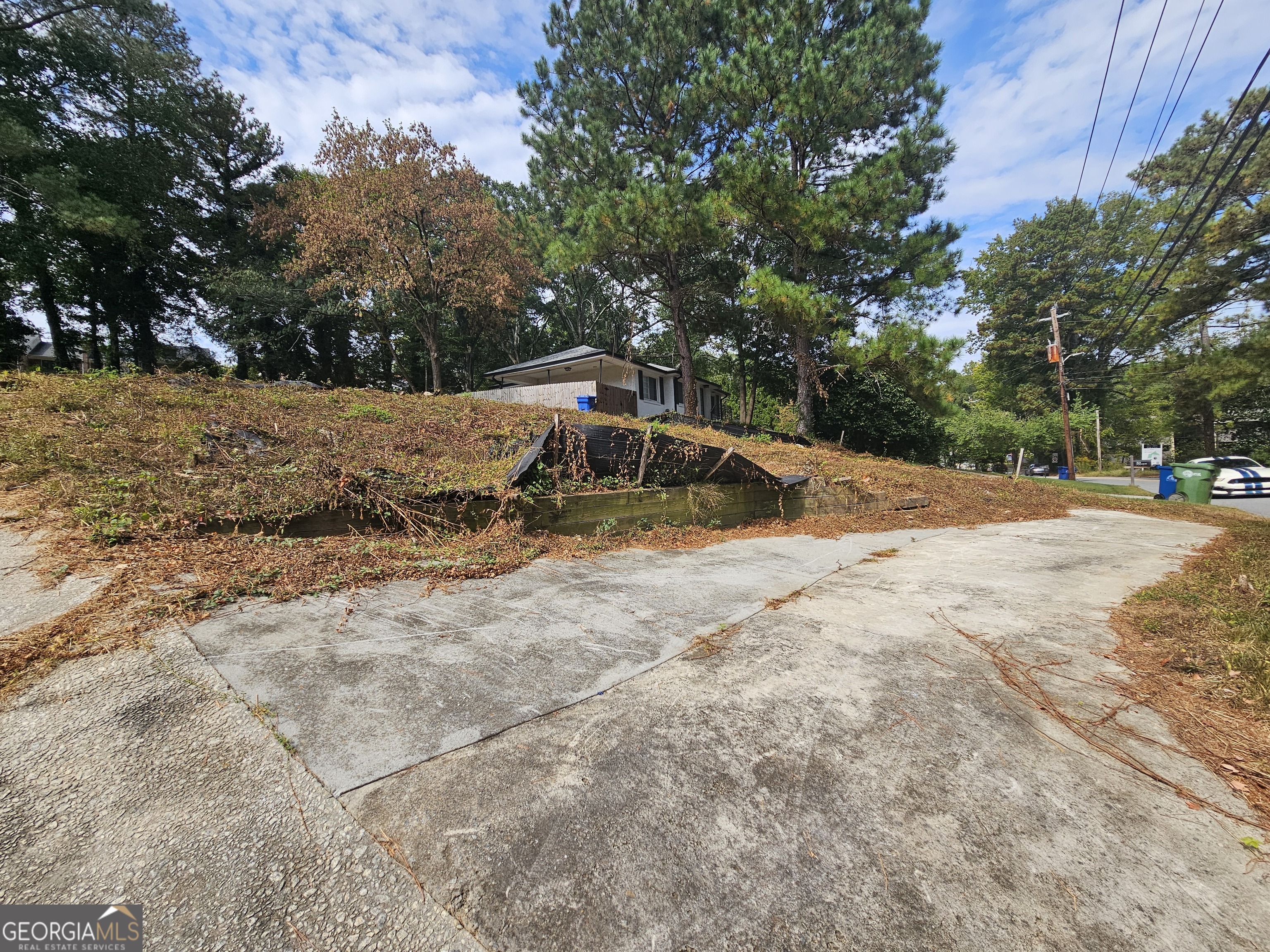 329 W Wieuca RD NE