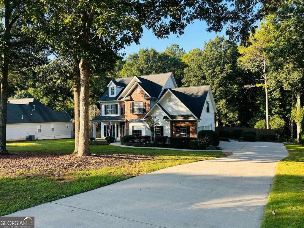 Photo of 75 Sycamore Way, Sharpsburg, GA 30277 (MLS # 10848858)