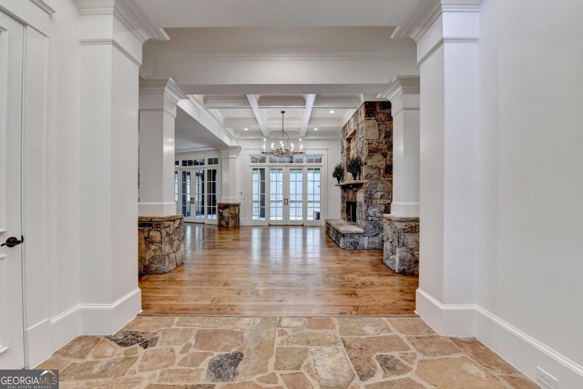 838 Middle Fork TRL