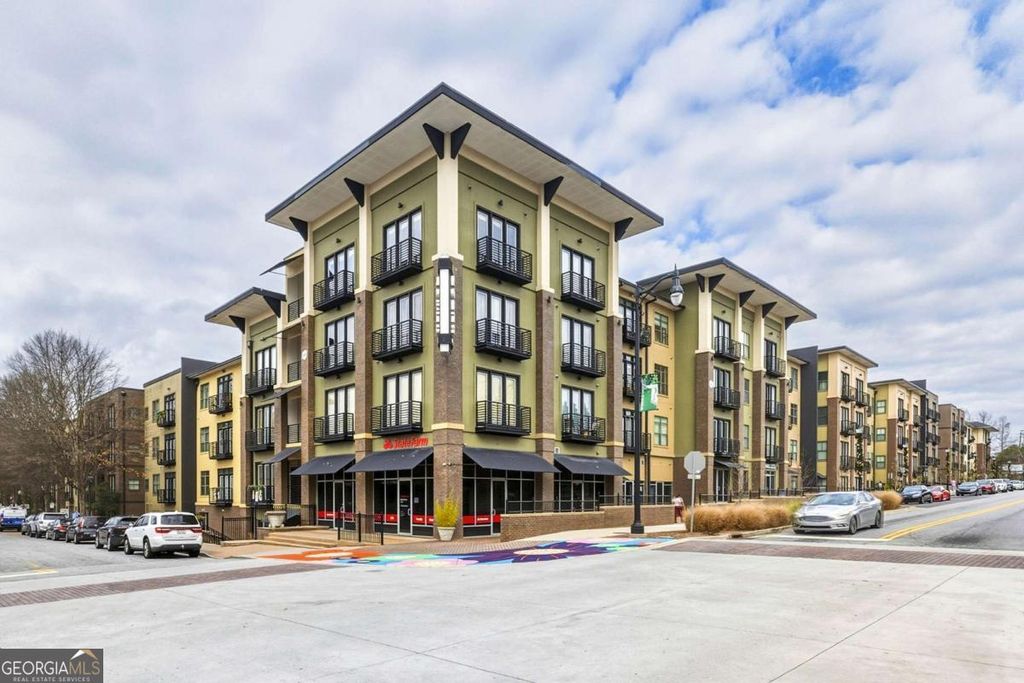 Photo of 5300 Peachtree Road #504, Atlanta, GA 30341 (MLS # 10740077)