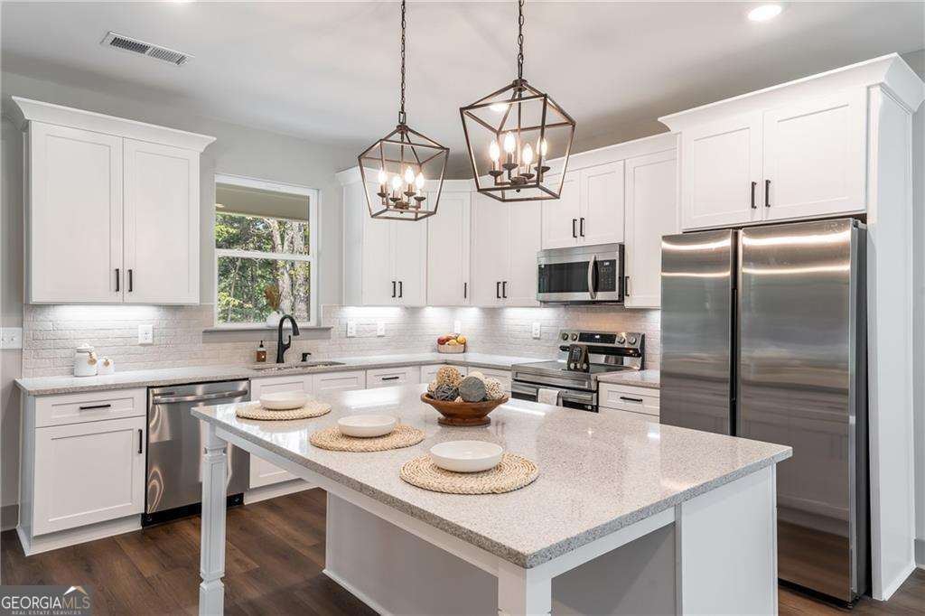 257 Acerose DR