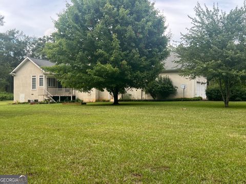 A home in Barnesville