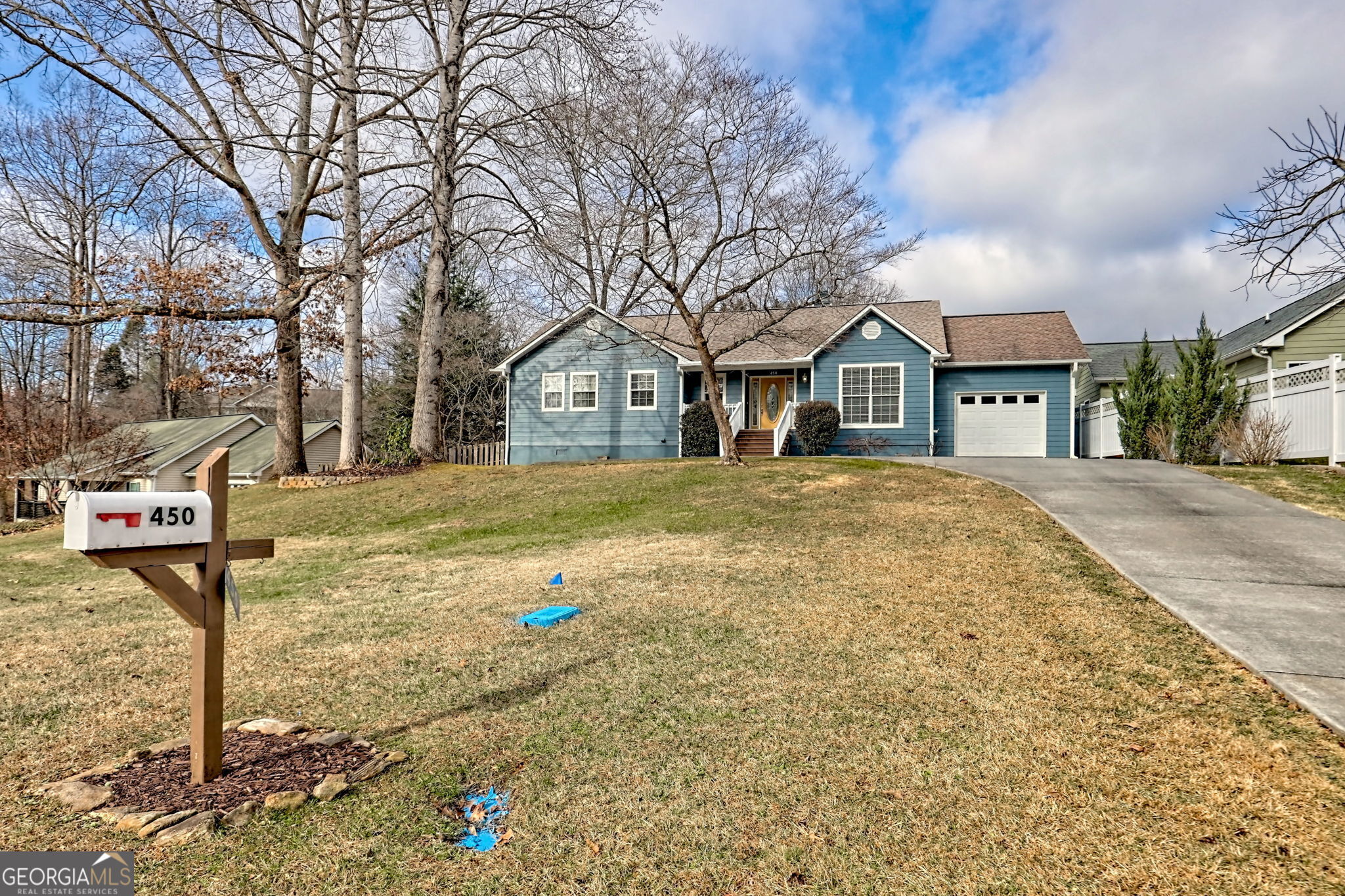 450 Long View DR