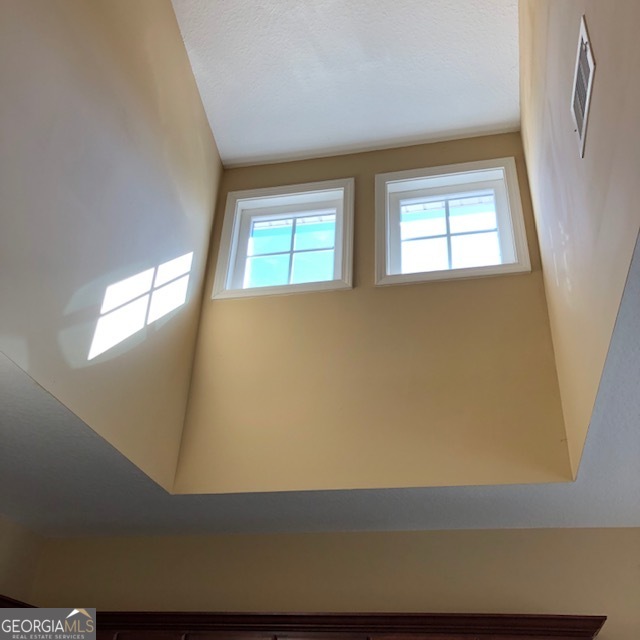 10 A-D East Grady ST