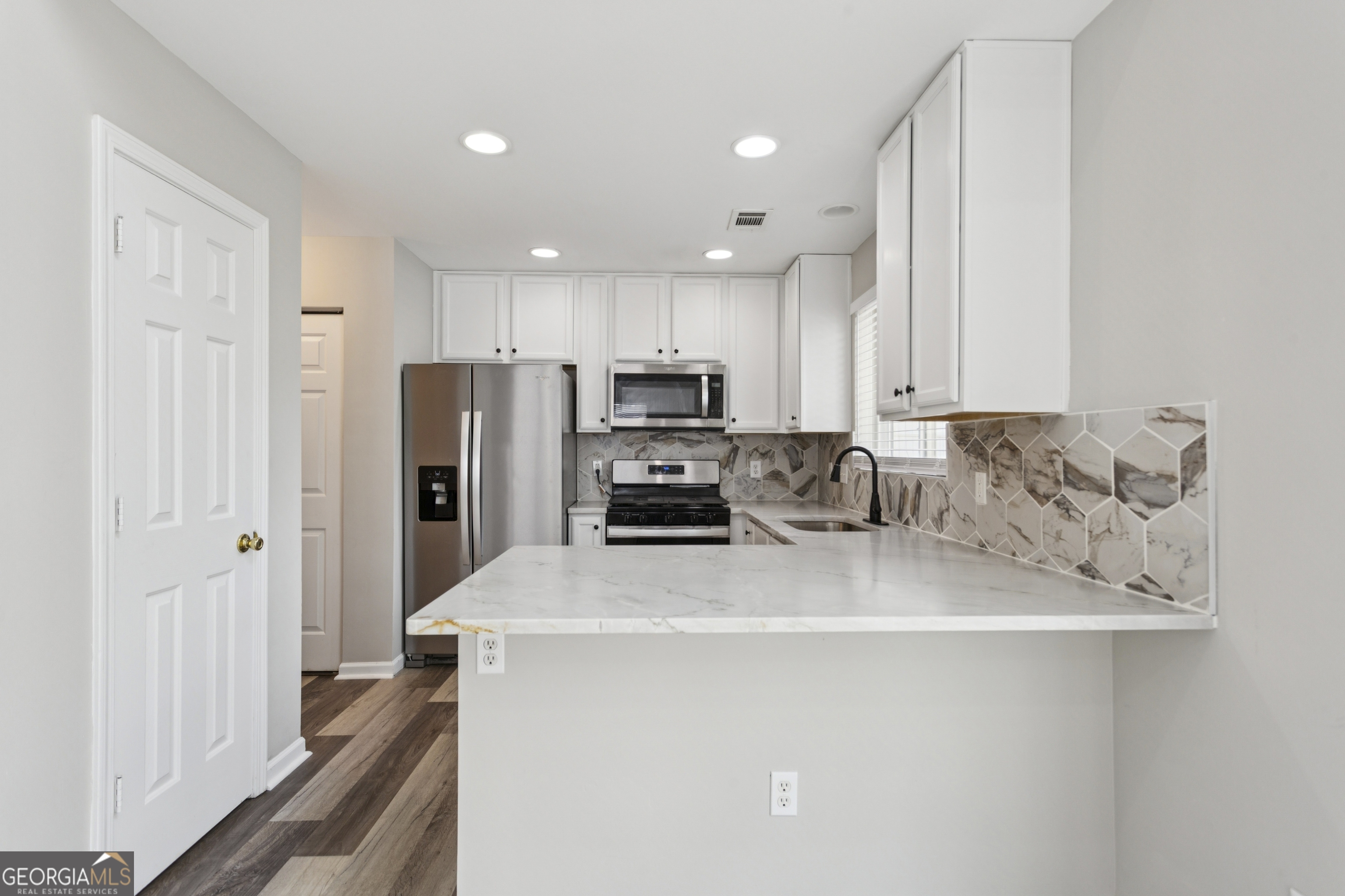 River Park - Residential Lease