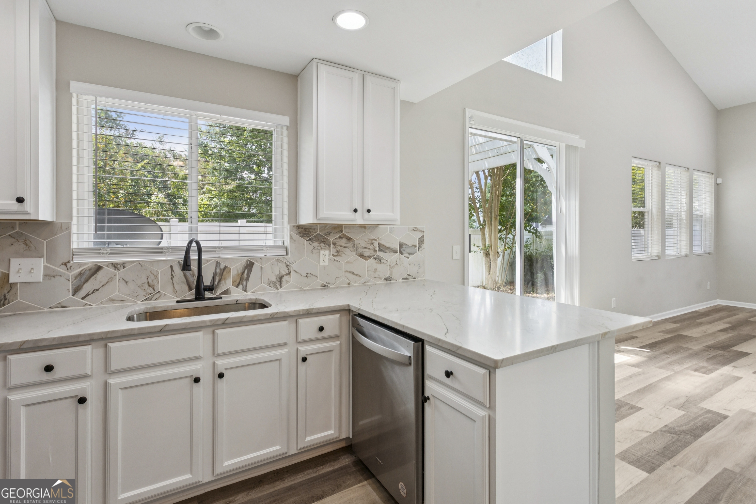 River Park - Residential Lease