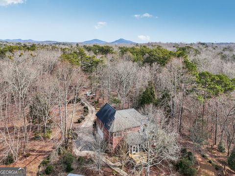 A home in Dahlonega