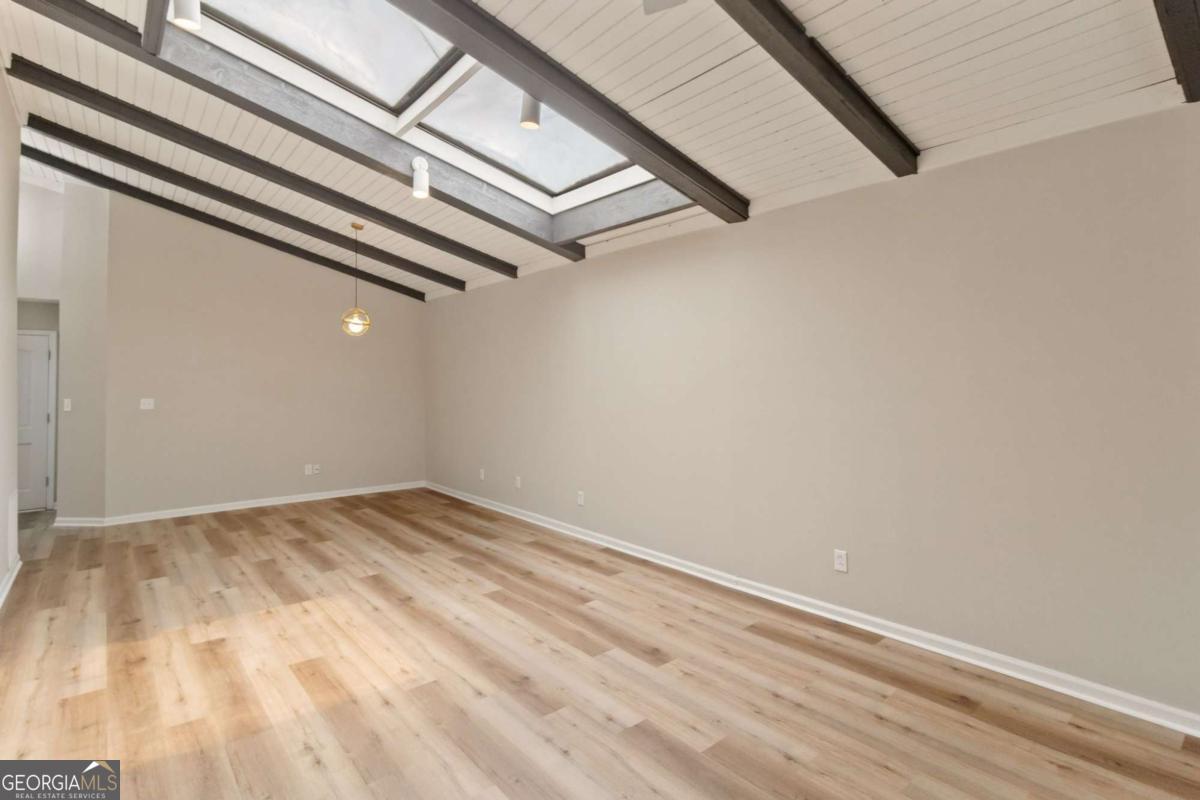 Spinnaker Cove - Residential