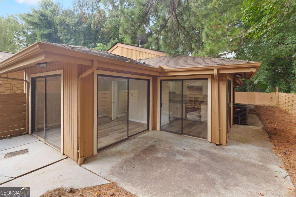 Spinnaker Cove - Residential