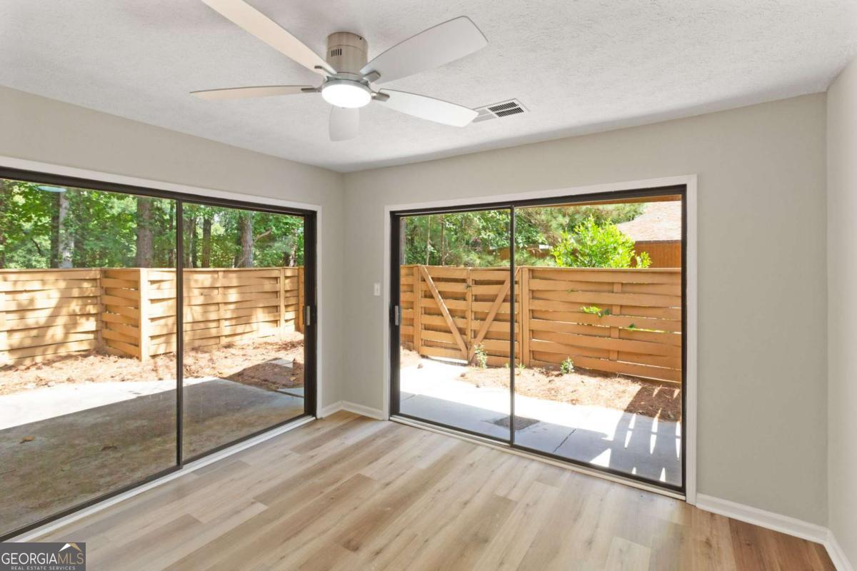 Spinnaker Cove - Residential