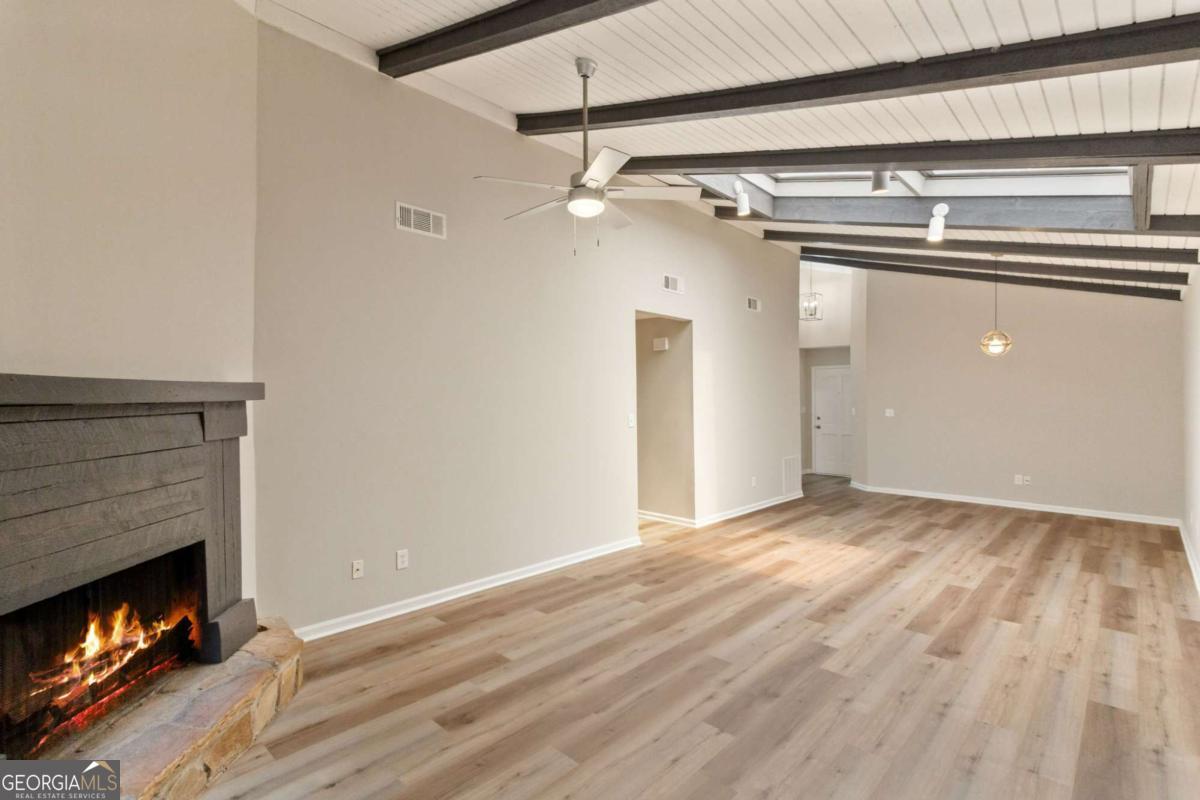 Spinnaker Cove - Residential