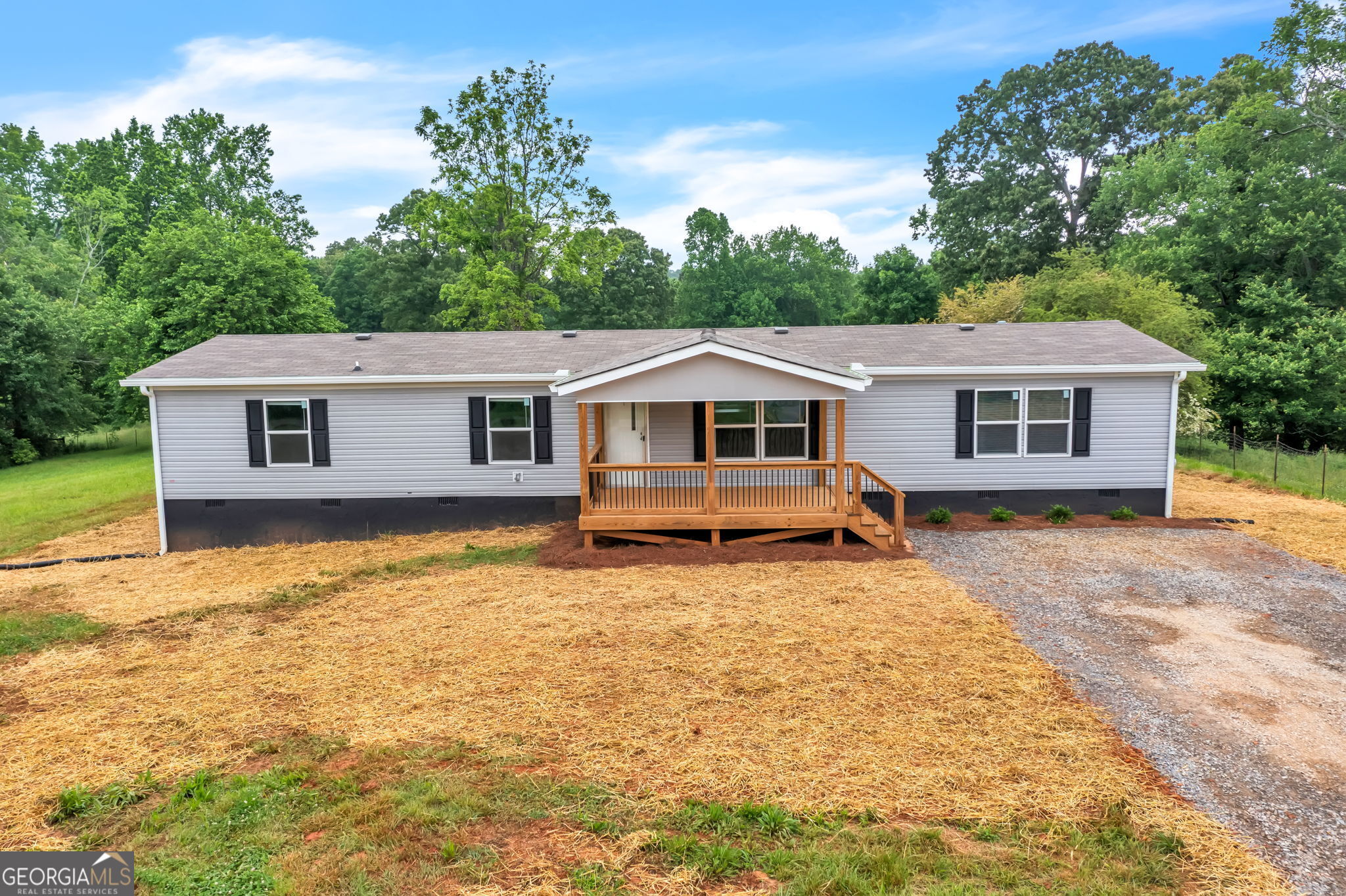 82 Ludville RD
