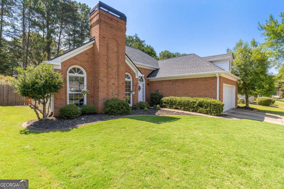 180 Glen Holly DR