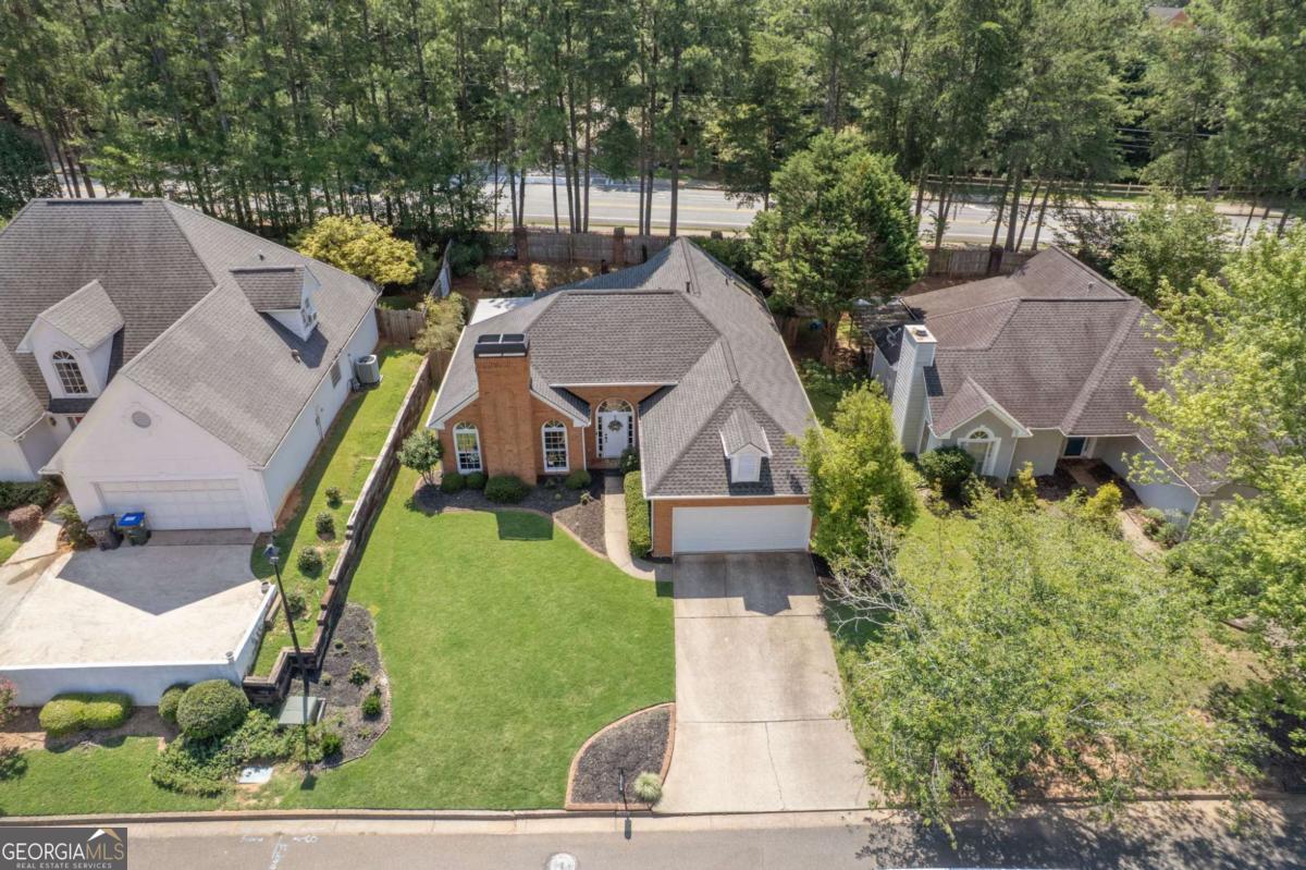180 Glen Holly DR