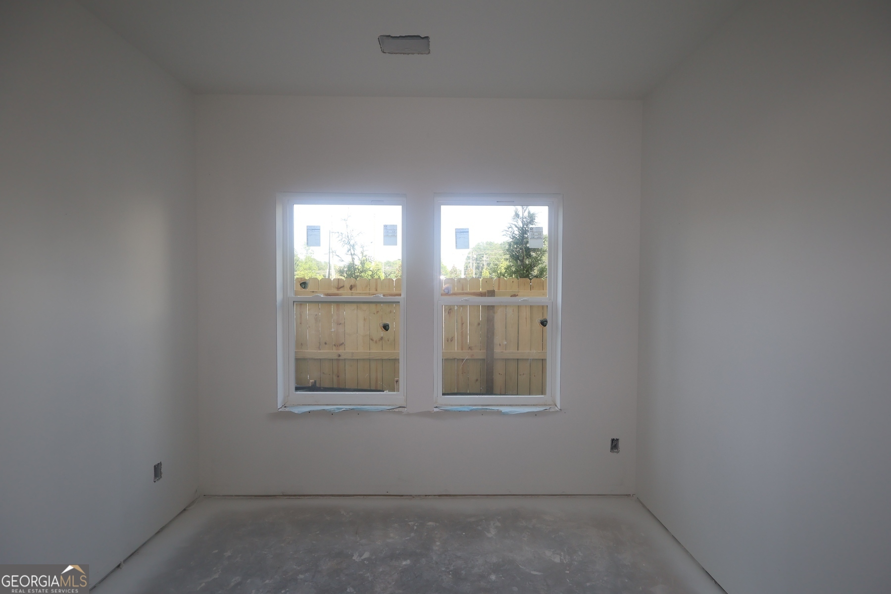207 Strawberry Lane
