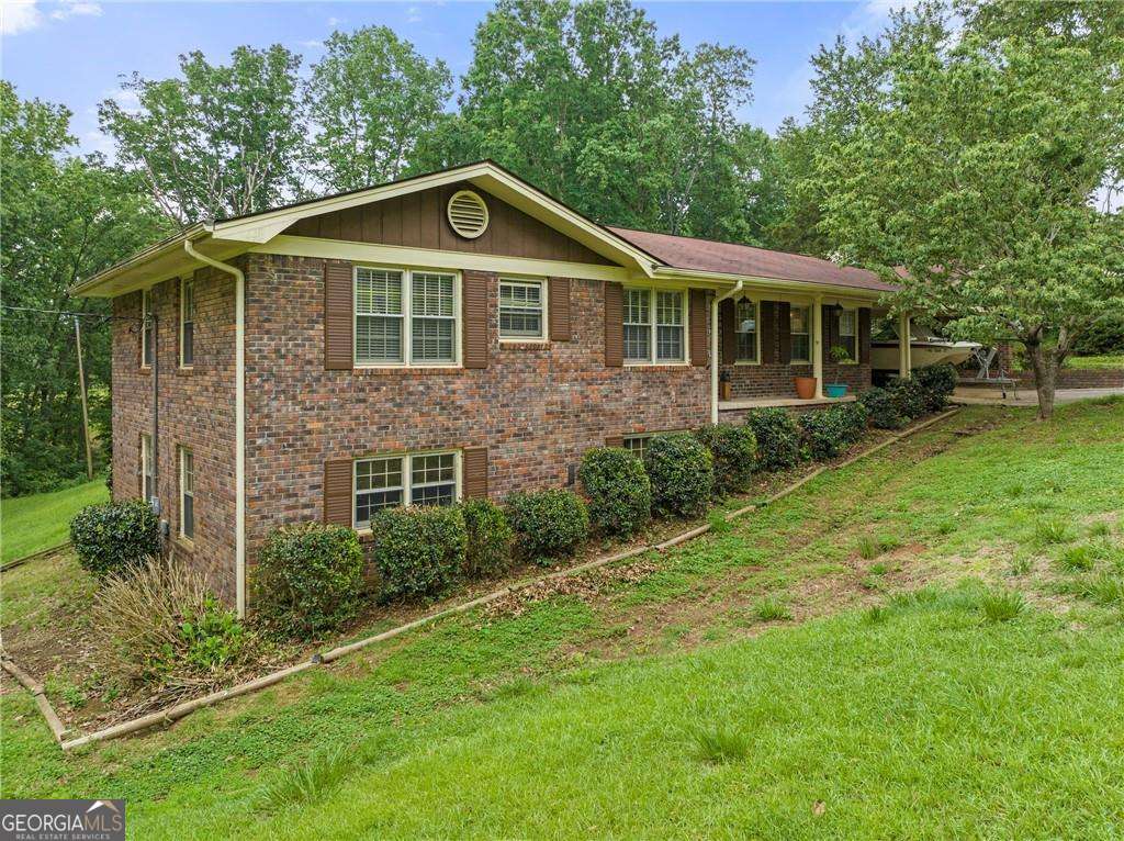 5059 Whispering Pines DR