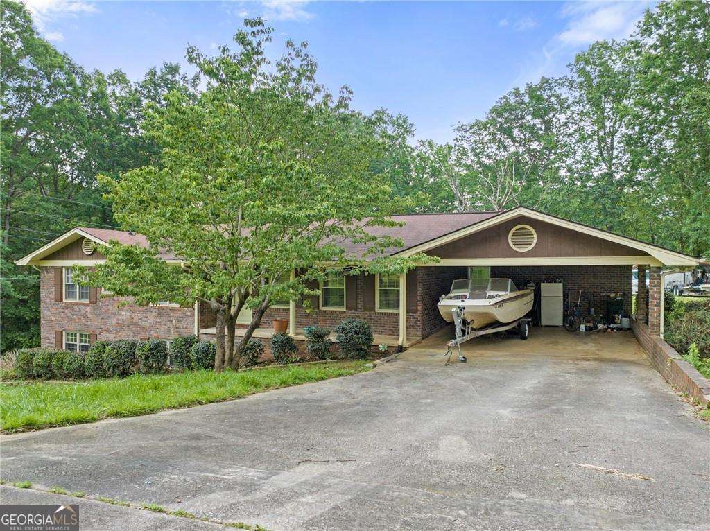 5059 Whispering Pines DR