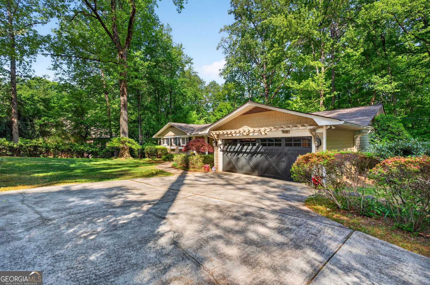2070 Clay DR NE