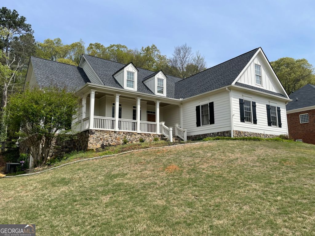 Photo of 33 Heartwood Drive SW, Cartersville, GA 30120 (MLS # 10649431)