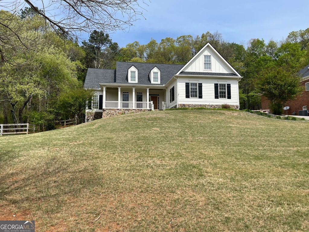 Photo of 33 Heartwood Drive SW, Cartersville, GA 30120 (MLS # 10649431)