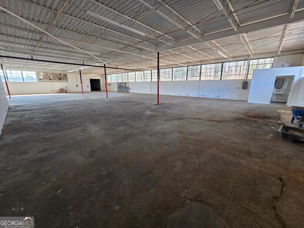 Photo of 5540 Atlanta Highway #SUITE E, Flowery Branch, GA 30542 (MLS # 10687411)