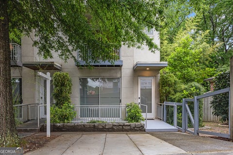 Photo of 1590 Tallulah Street NW, Atlanta, GA 30318 (MLS # 10810816)