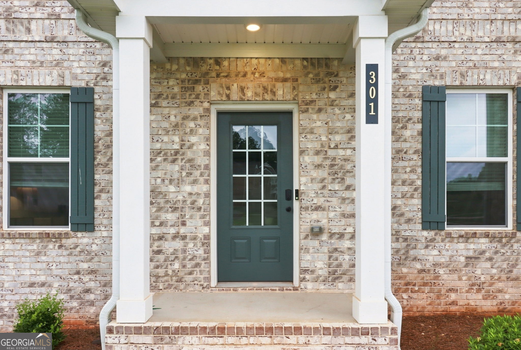 301 Delta DR