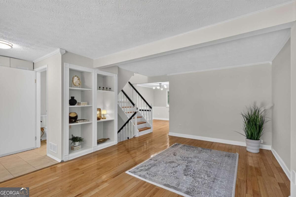 284 Roswell Commons CIR