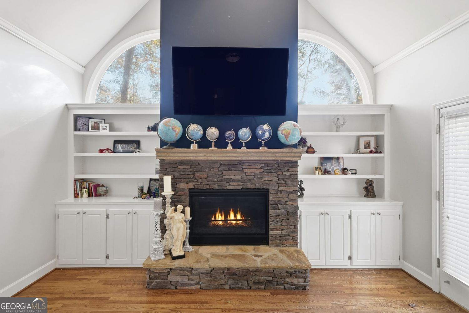 LAURIAN PARK - Residential