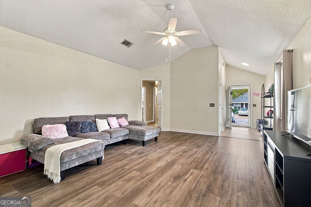 4076 Chadwyck DR