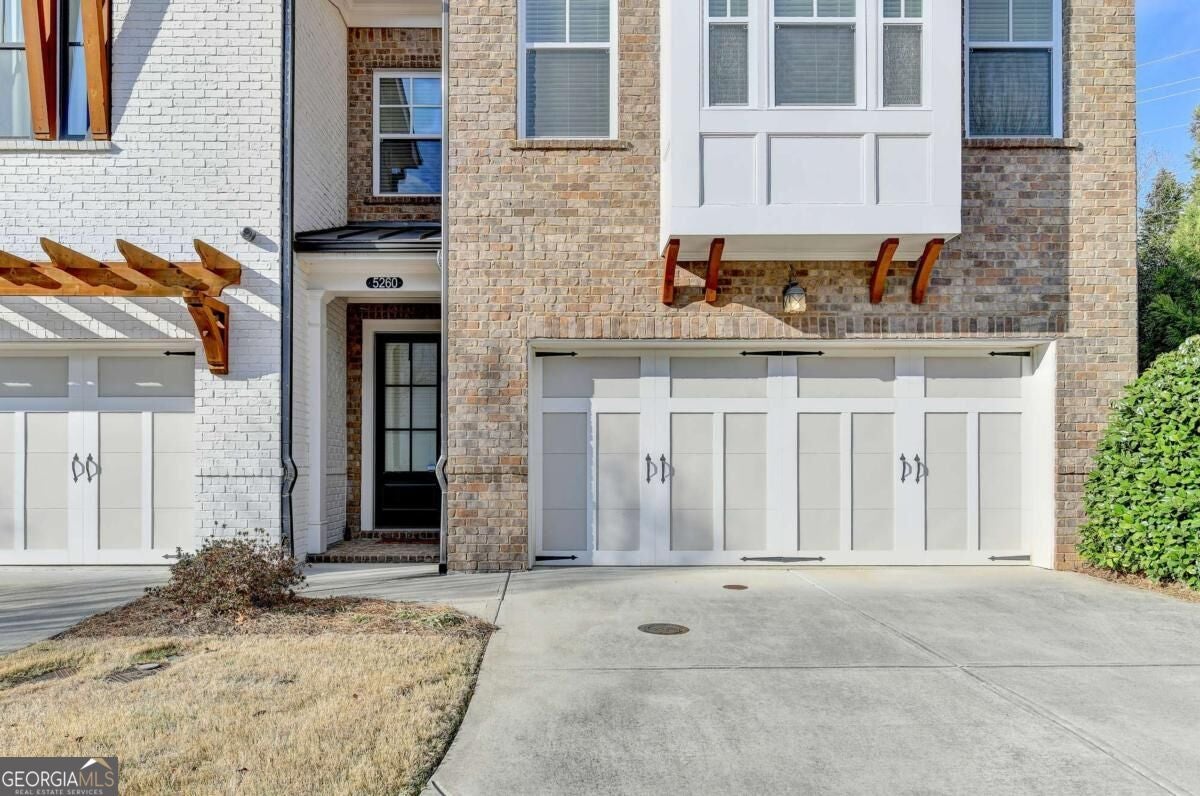 5260 Cresslyn RDG
