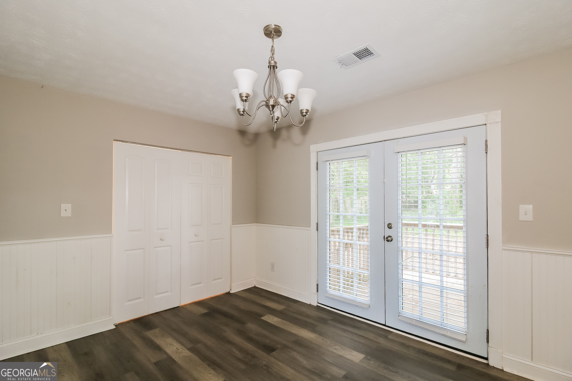 1106 Reynolds CT