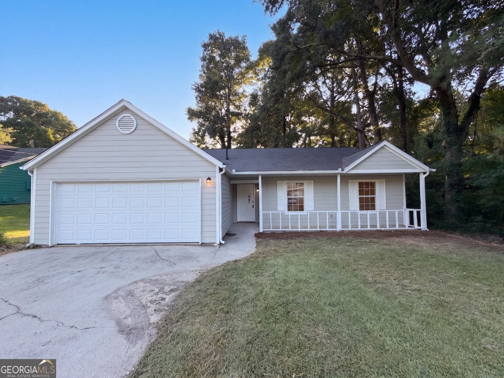 Photo of 5857 Mistyview Drive, Rex, GA 30273 (MLS # 10835393)