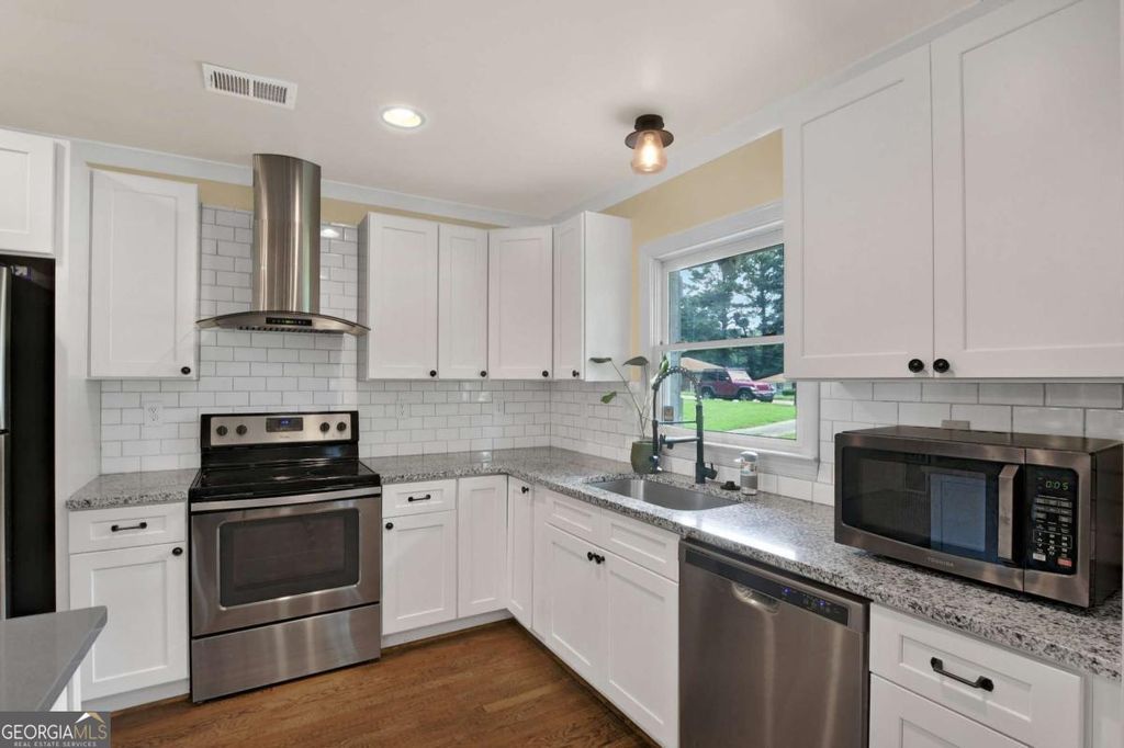 Photo of 2871 Belleau Lane SE, Atlanta, GA 30316 (MLS # 10734959)