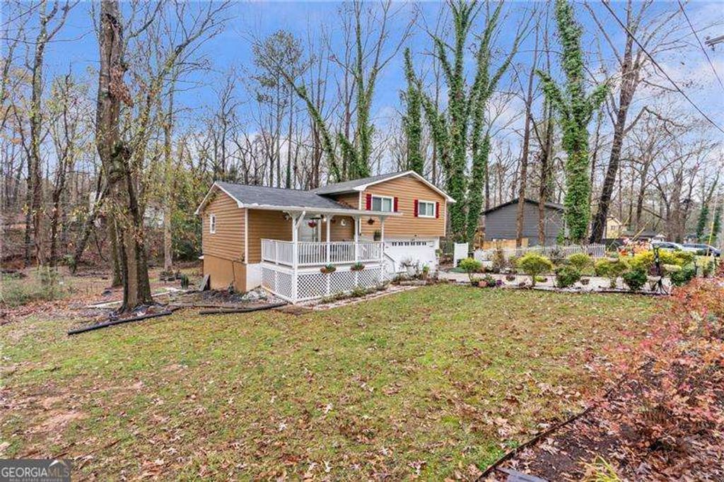 Photo of 167 Bridgewood Drive SE, Conyers, GA 30094 (MLS # 10655343)