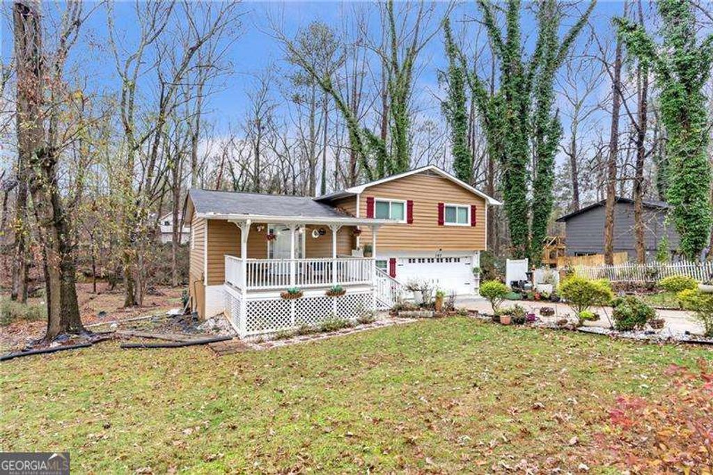 Photo of 167 Bridgewood Drive SE, Conyers, GA 30094 (MLS # 10655343)