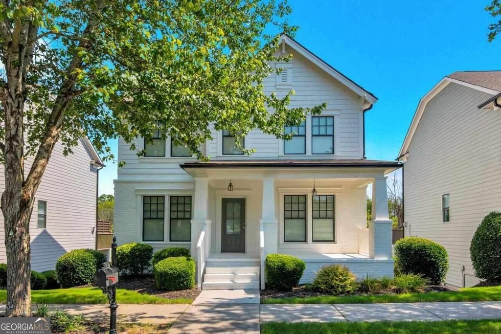 Photo of 3803 Memphis Drive, Suwanee, GA 30024 (MLS # 10849670)
