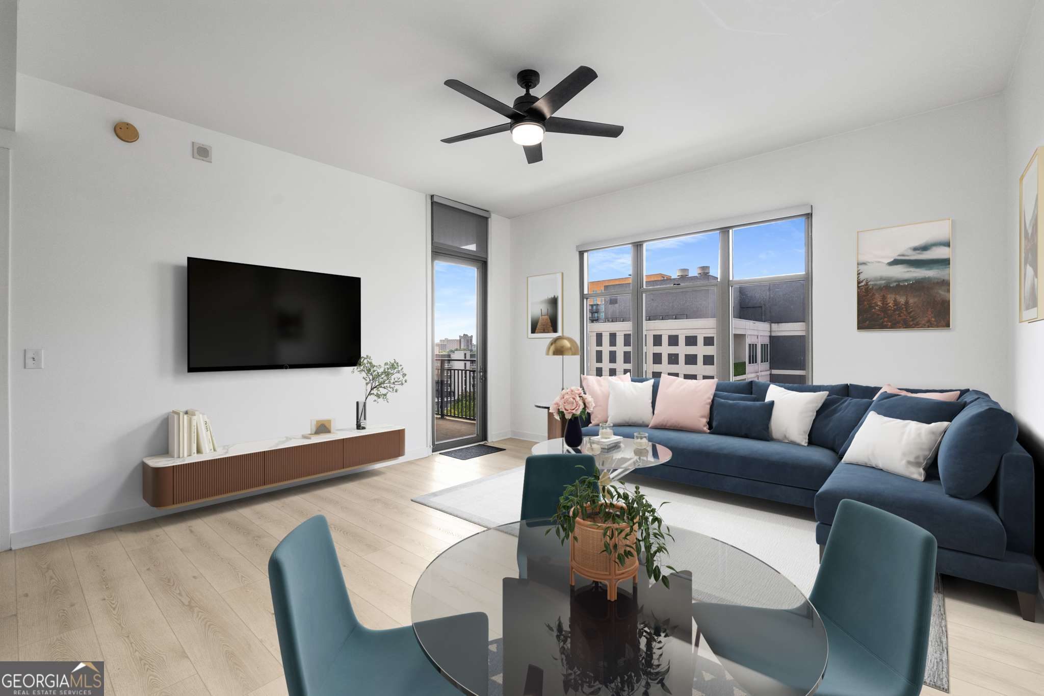 565 Peachtree ST NE 1005