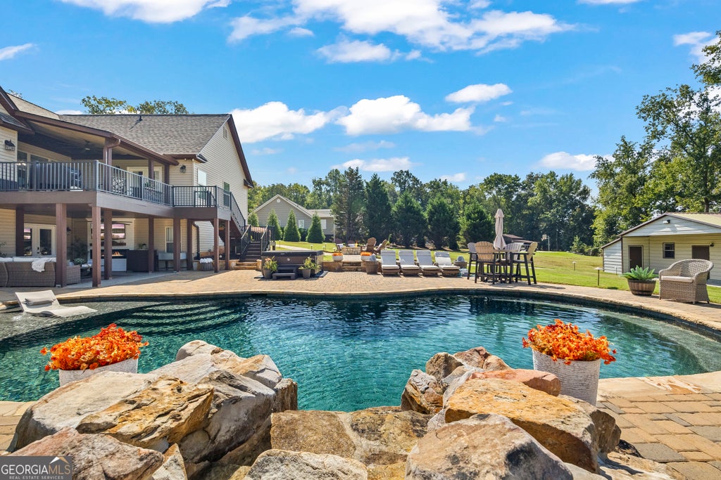 Photo of 300 Stone Creek Drive, Hull, GA 30646 (MLS # 10849810)