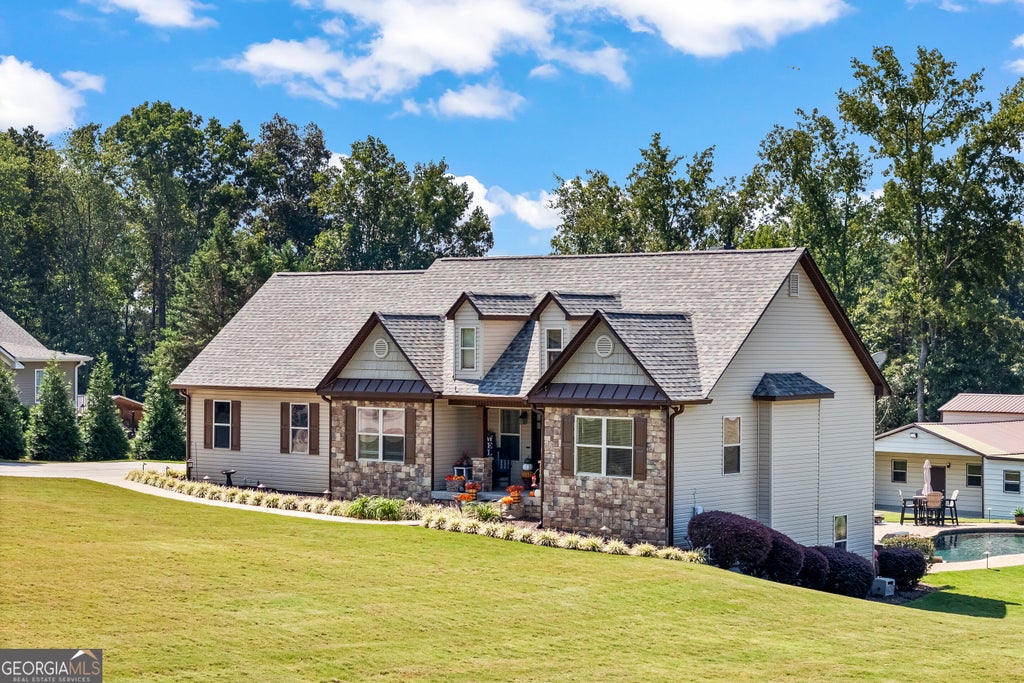 Photo of 300 Stone Creek Drive, Hull, GA 30646 (MLS # 10849810)