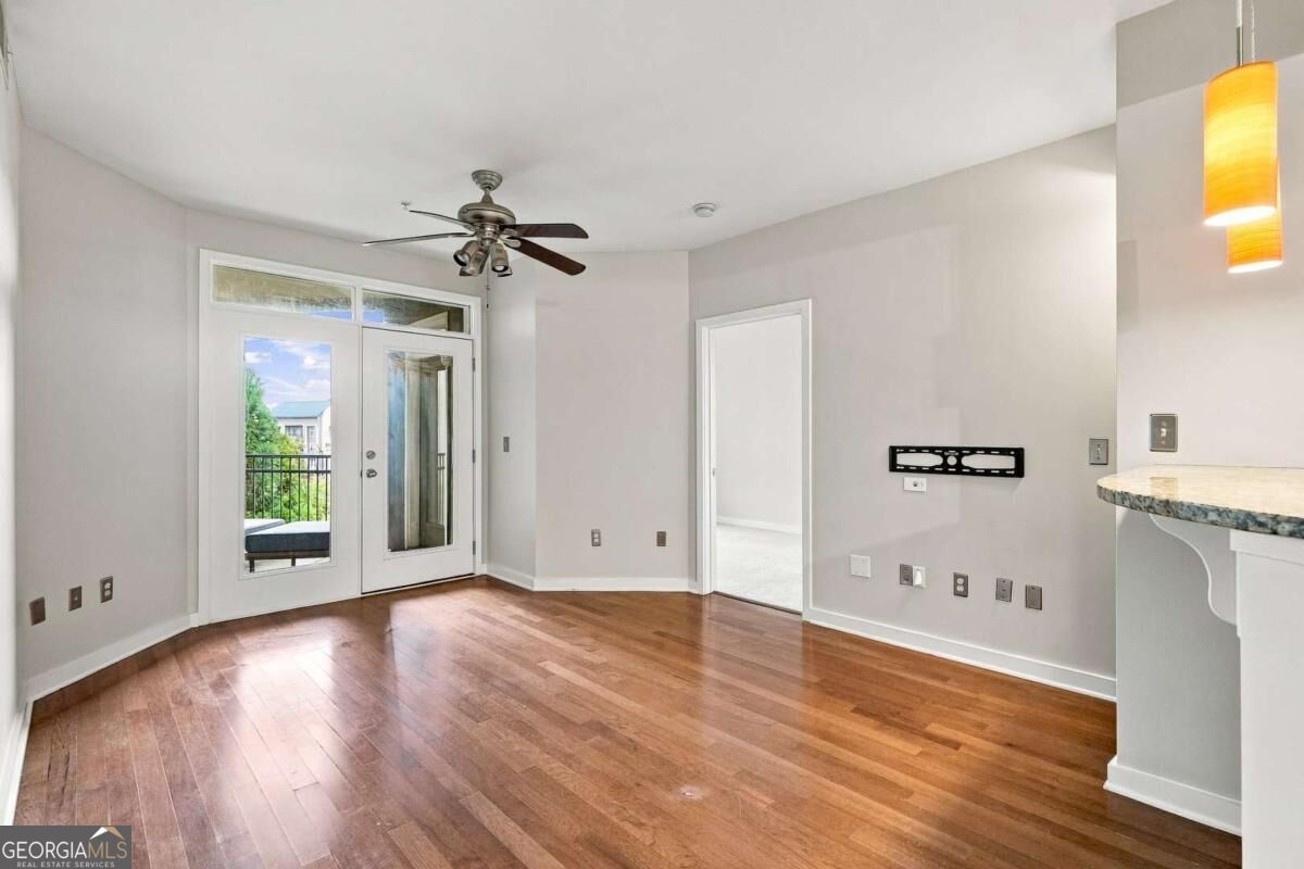 390 17th ST NW 5042