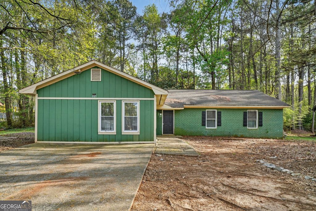 Photo of 2729 Caribou Courts, Morrow, GA 30260 (MLS # 10728936)