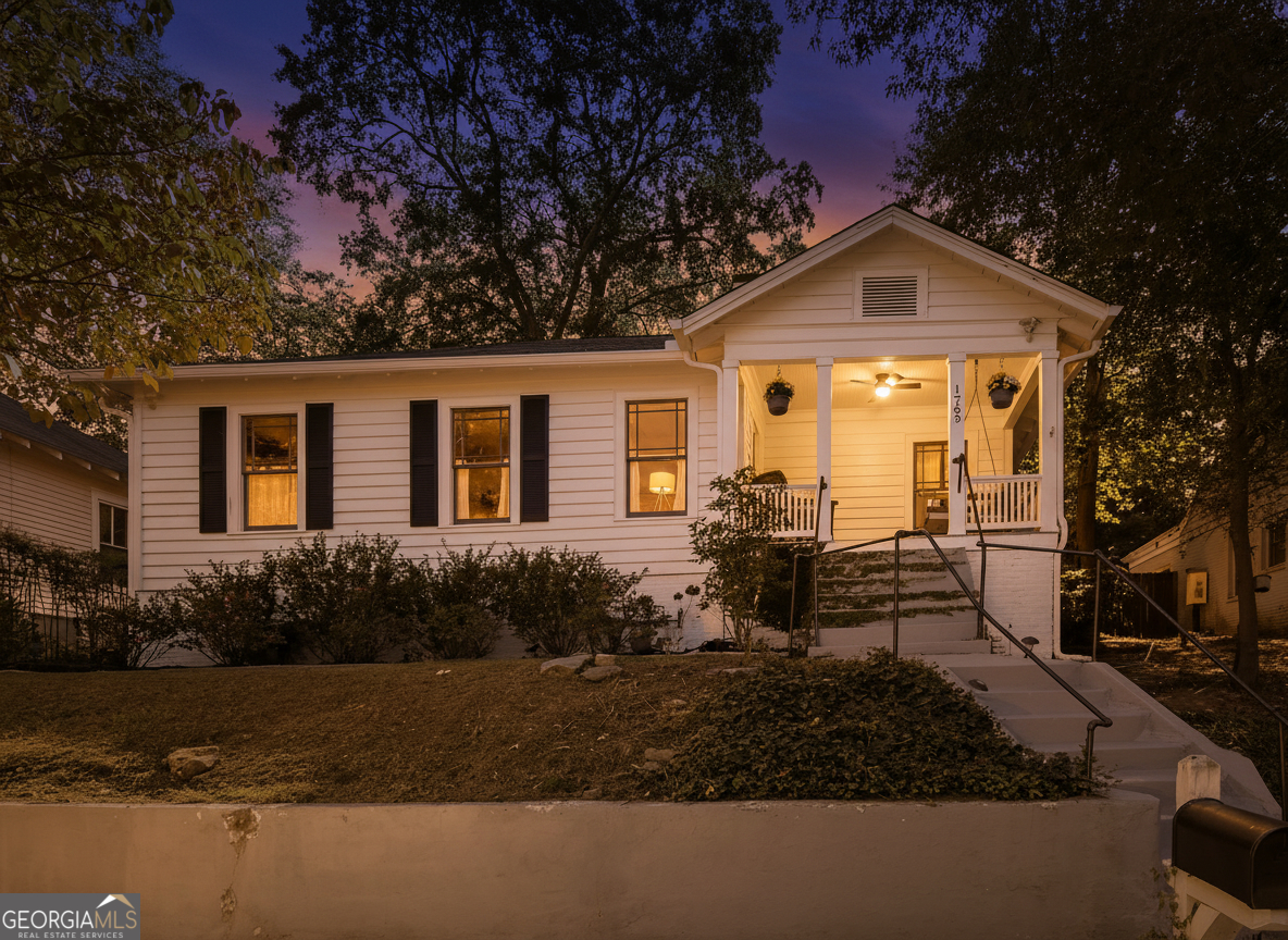 1769 Delaware AVE NE