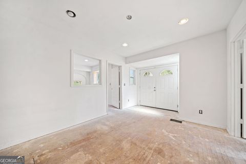 Photo of 341 Candler Road SE, Atlanta, GA 30317 (MLS # 10395910)