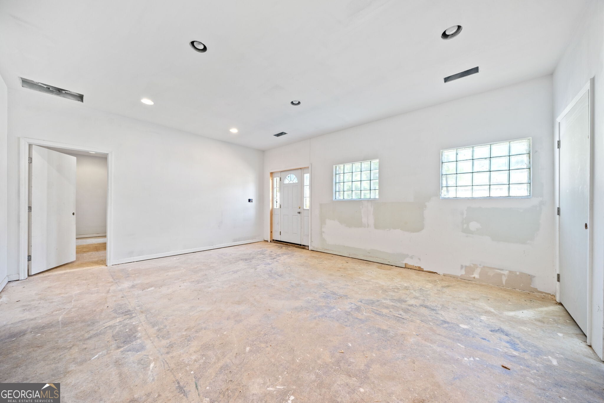 Atlanta, Georgia 30317, United States, ,Commercial,Active,38867