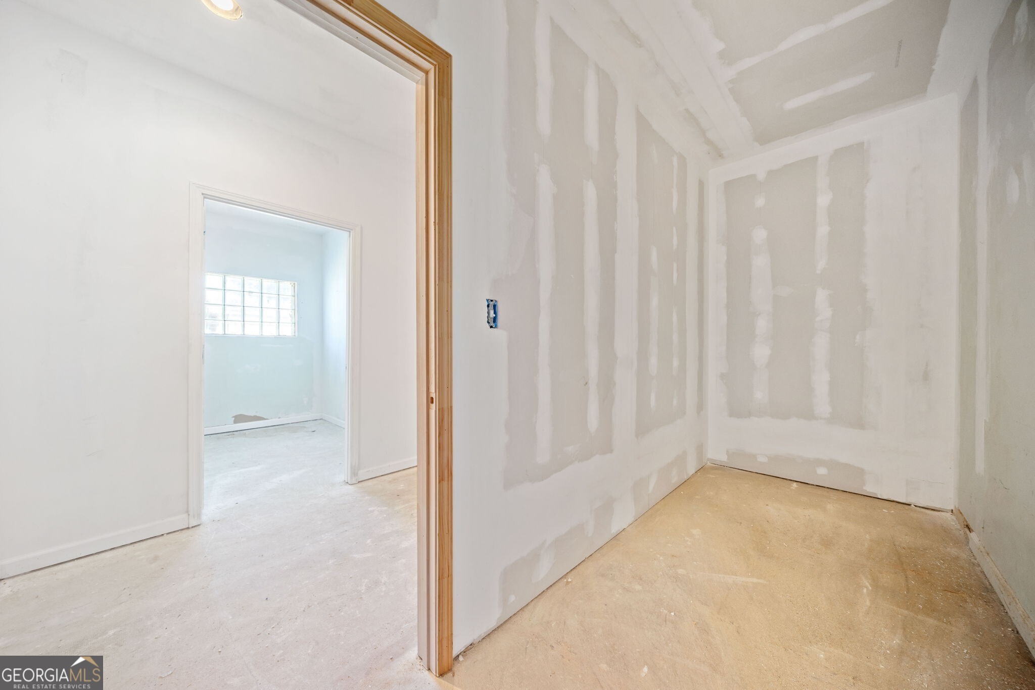 Atlanta, Georgia 30317, United States, ,Commercial,Active,38867