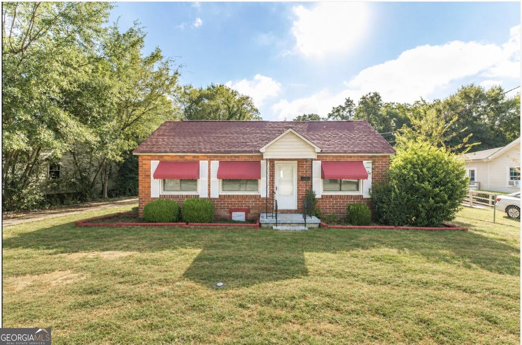 Photo of 1340 Burton Avenue, Macon, GA 31204 (MLS # 10851440)
