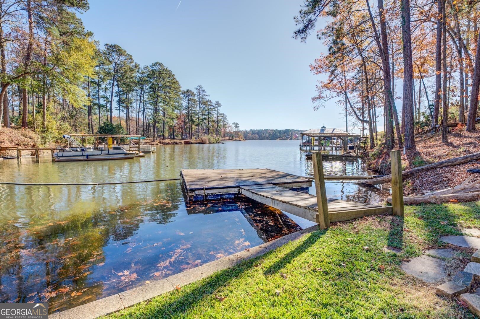 667 Cardinal DR