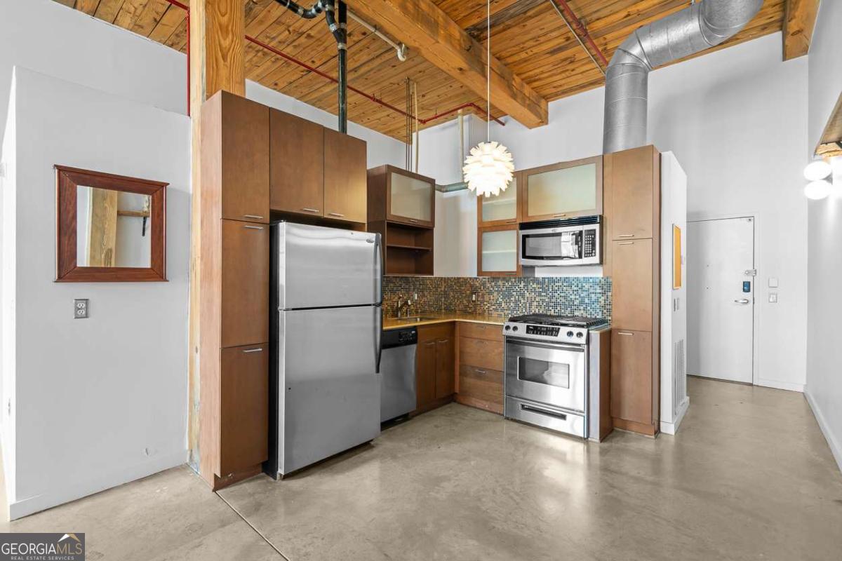 170 Boulevard SE H-221