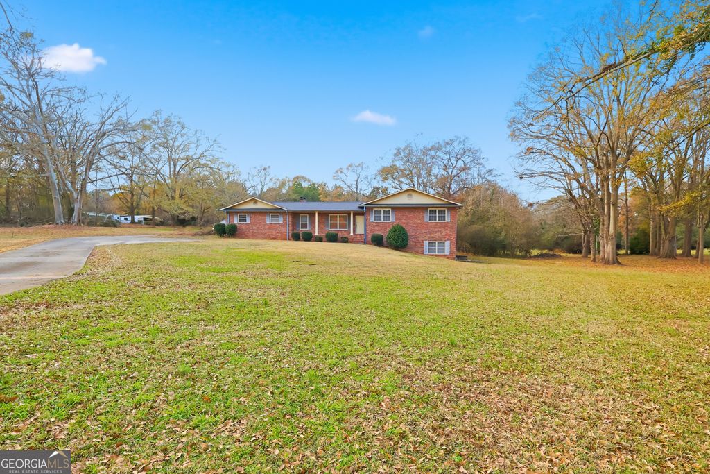Photo of 41 Brooks Street, Royston, GA 30662 (MLS # 10660459)